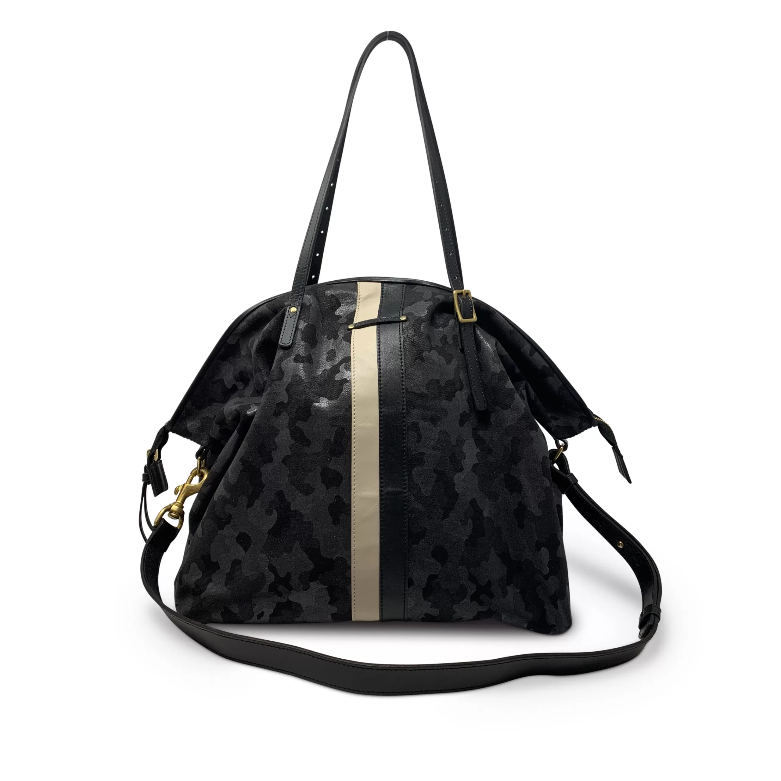 Kempton & Co Black Canvas Camo Crossbody | Diaper Bags