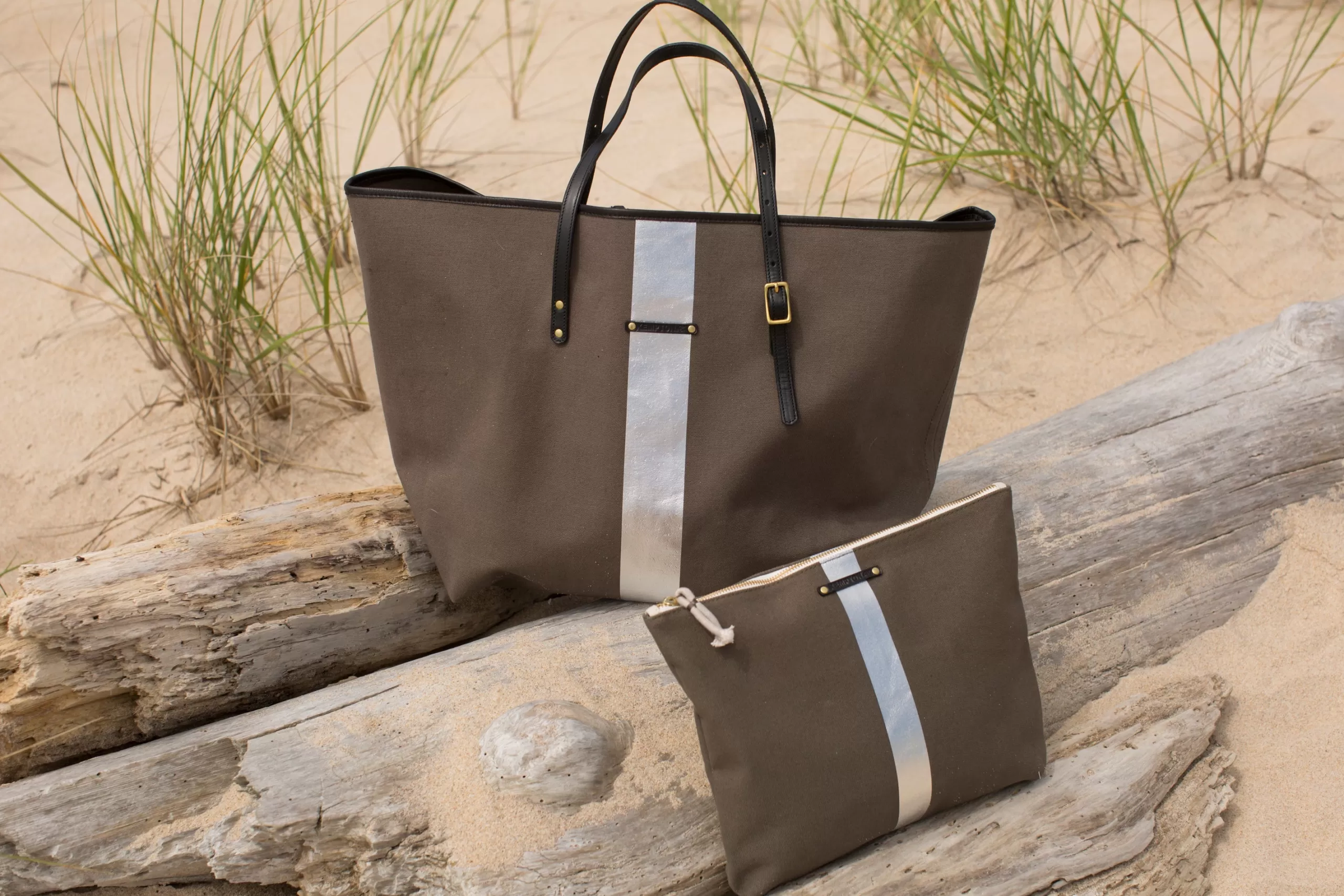 Kempton & Co Olive/Silver Stripe Canvas Beach Pouch | Beach Bags